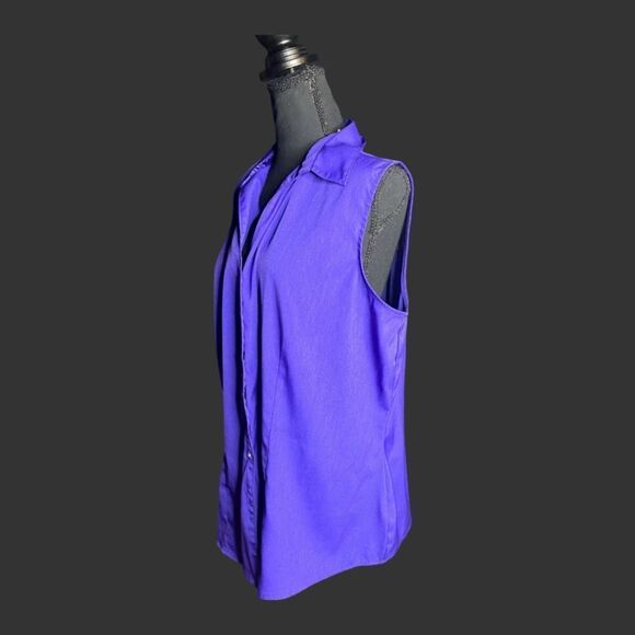 Purple Sleeveless Button Up Blouse.   Dsst-03 - Picture 2 of 8